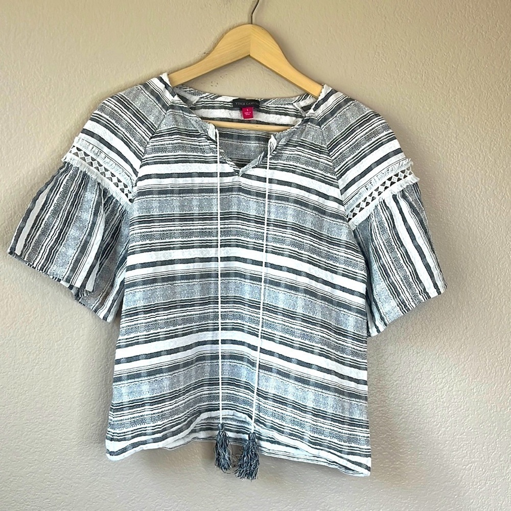 Vince Camuto black and white boho blouse size small